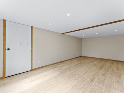 2/9A Eversleigh Road, Belmont