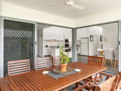 54 Ronaldo Way, Urangan
