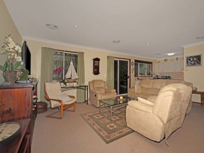 2 / 5 Augusta Place, Mollymook