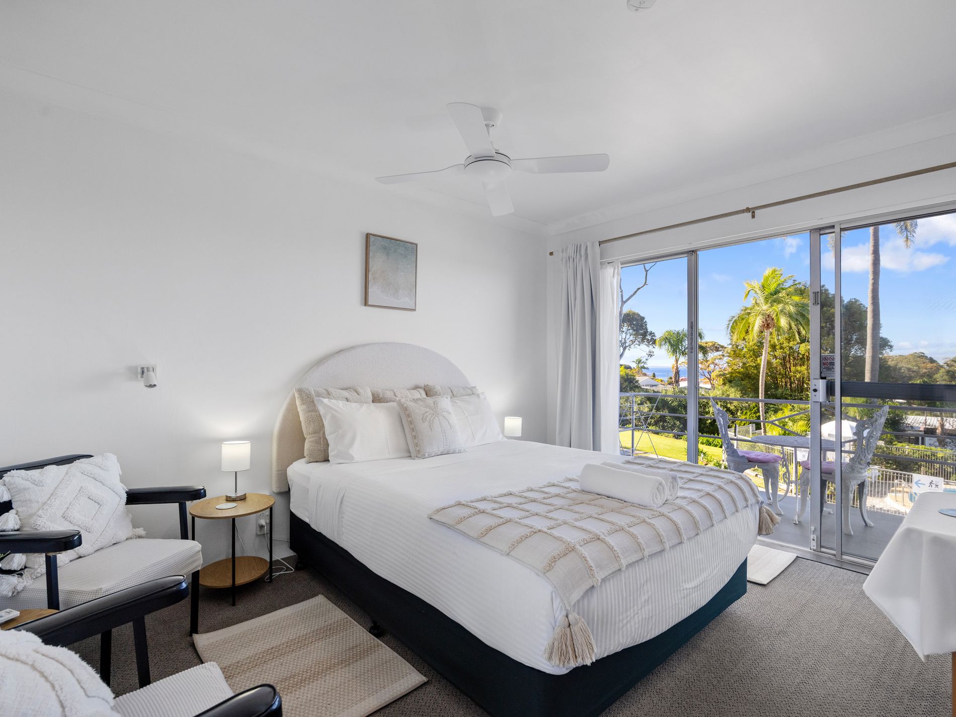 10 Princes Highway, Mollymook