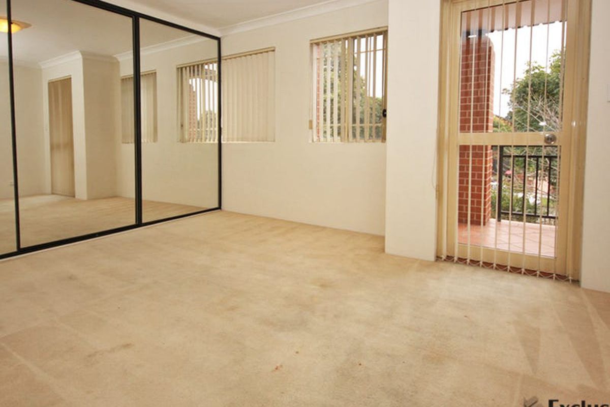 8-12 Hornsey Road, Homebush West