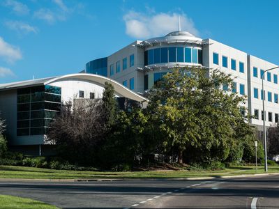 65 Canberra Avenue, Griffith