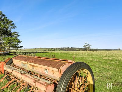 615 Old Mill Road, Bylands