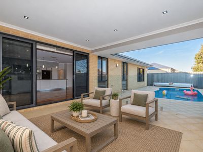 8 Edgar Link, Piara Waters