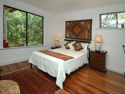 8 Pakee Street, Alexandra Headland