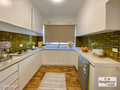 24 Malvern Grove , Caulfield North