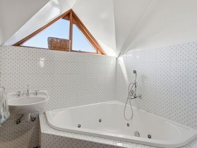 14 SEVES STREET, Altona