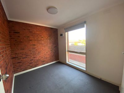 4 / 102 Synnot Street, Werribee