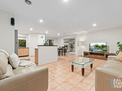 38 Eureka Crescent, Narre Warren South