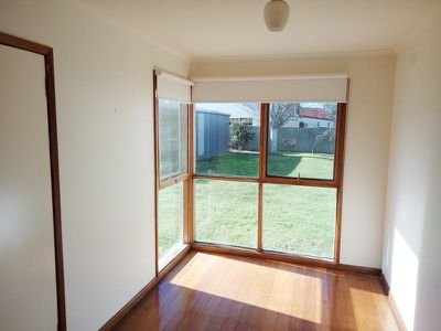 9 Cambridge Street, Belmont