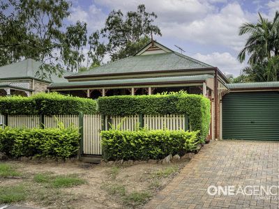74 Oxford Pde, Forest Lake