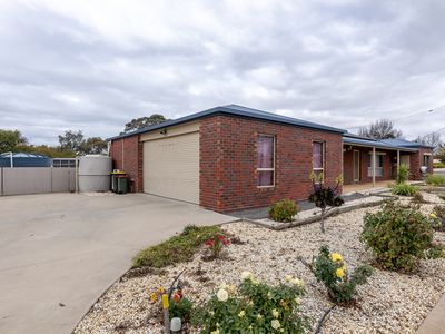 3 Florence Court, Donald