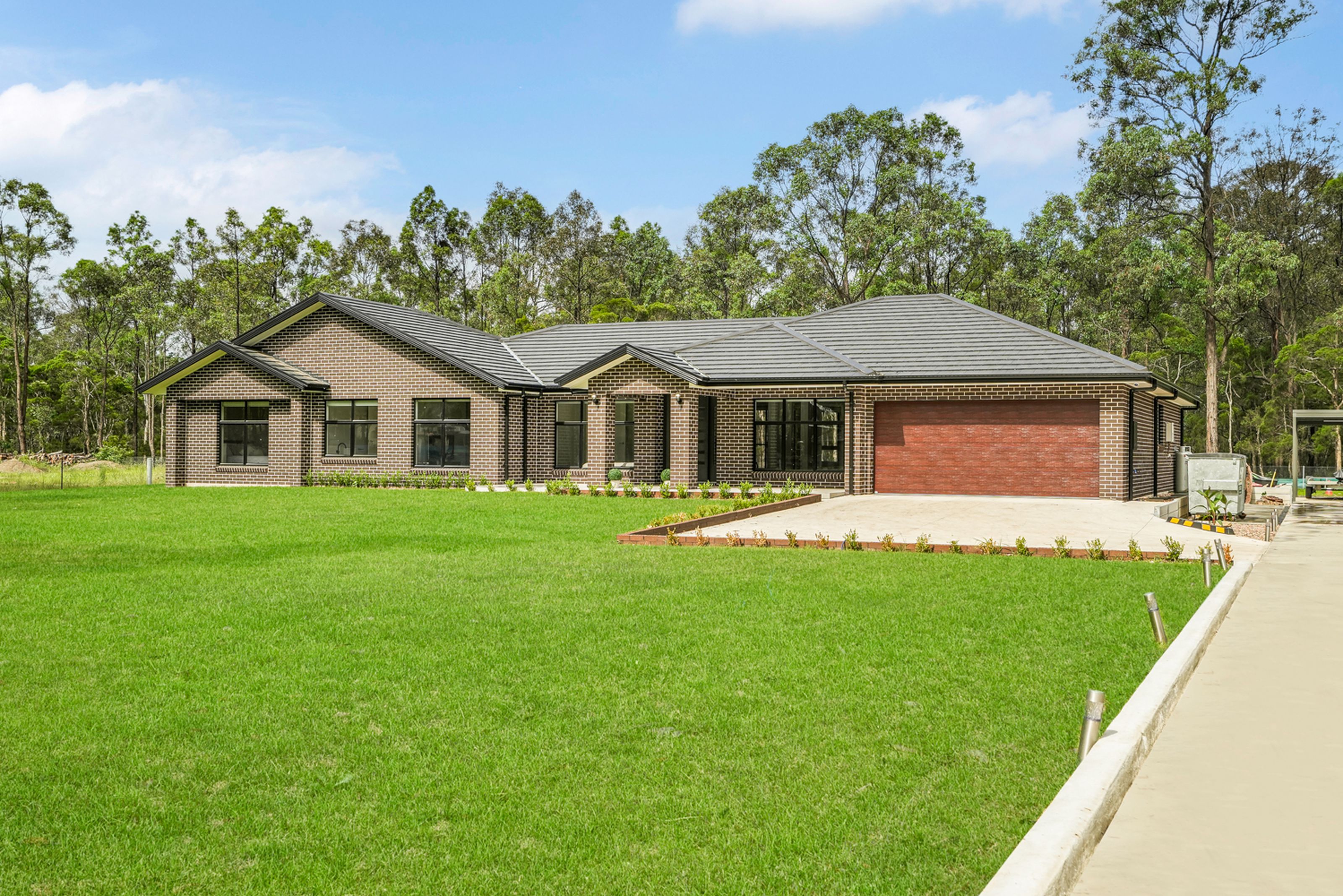150 Rickards Road, CASTLEREAGH