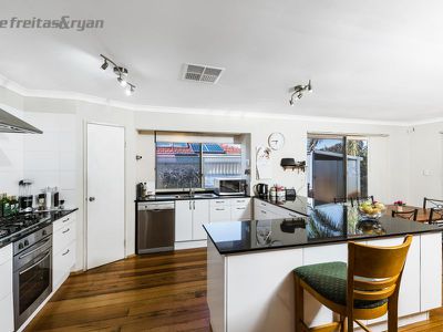 55 Cervantes Loop, Yangebup