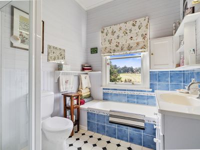 5703 Huon Highway, Surges Bay