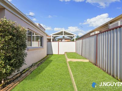 2 / 620-622 The Horsley Drive, Smithfield