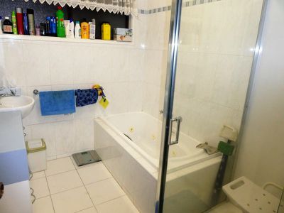 580 Telegraph Rd, Seymour