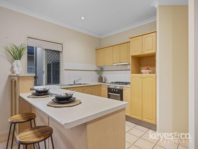 8 Harvard Street, Douglas