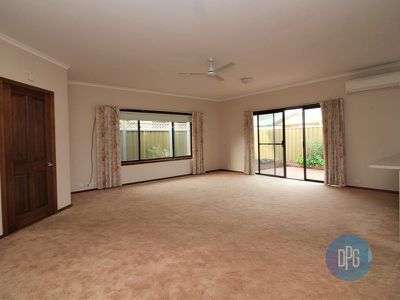 2 / 10A Collopy Street, Mansfield