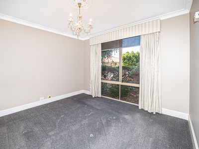 6 Jenniphur Court, Atwell