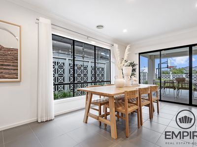 45 Centenary Boulevard, Officer South