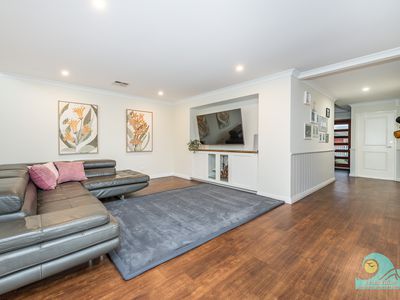 8 Compass Circle, Yanchep