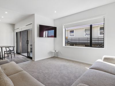 B / 74 London Street, Dunedin Central