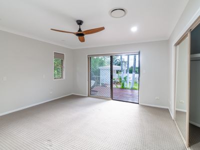 72 Monterey Keys Drive, Helensvale