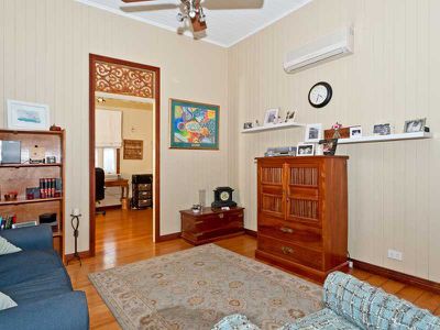 25 North Station Road, North Booval
