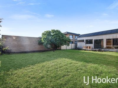 8 Moomba Parade, Dandenong
