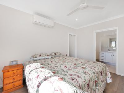 20 Linden Cres, Qunaba