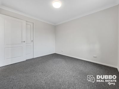 6 Gunsynd Circuit, Dubbo