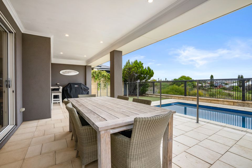 39 BROULEE LANE, Secret Harbour