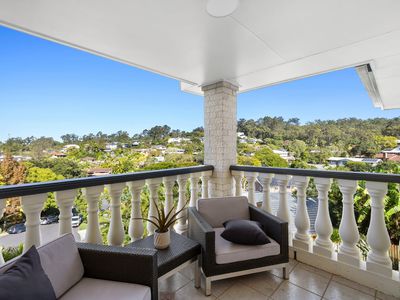 8 Nolina Court, Indooroopilly