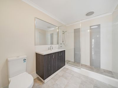 4 / 70 Gairloch Street, Applecross