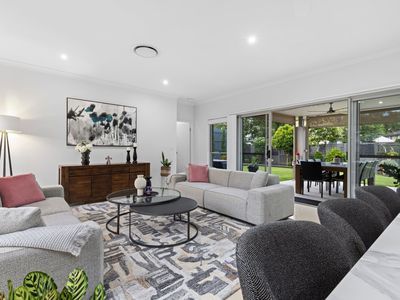 43 Margaret Crescent, Wakerley