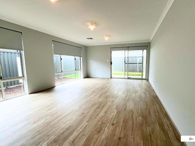 30 Siesta Way, Madora Bay