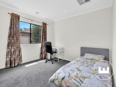 98 Scotsdale Drive, Cranbourne East