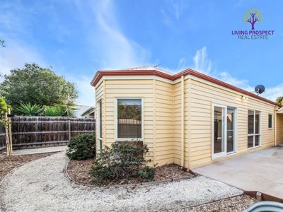 12 Beacon Avenue, Point Cook