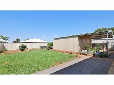 6 Spears Drive, Dubbo