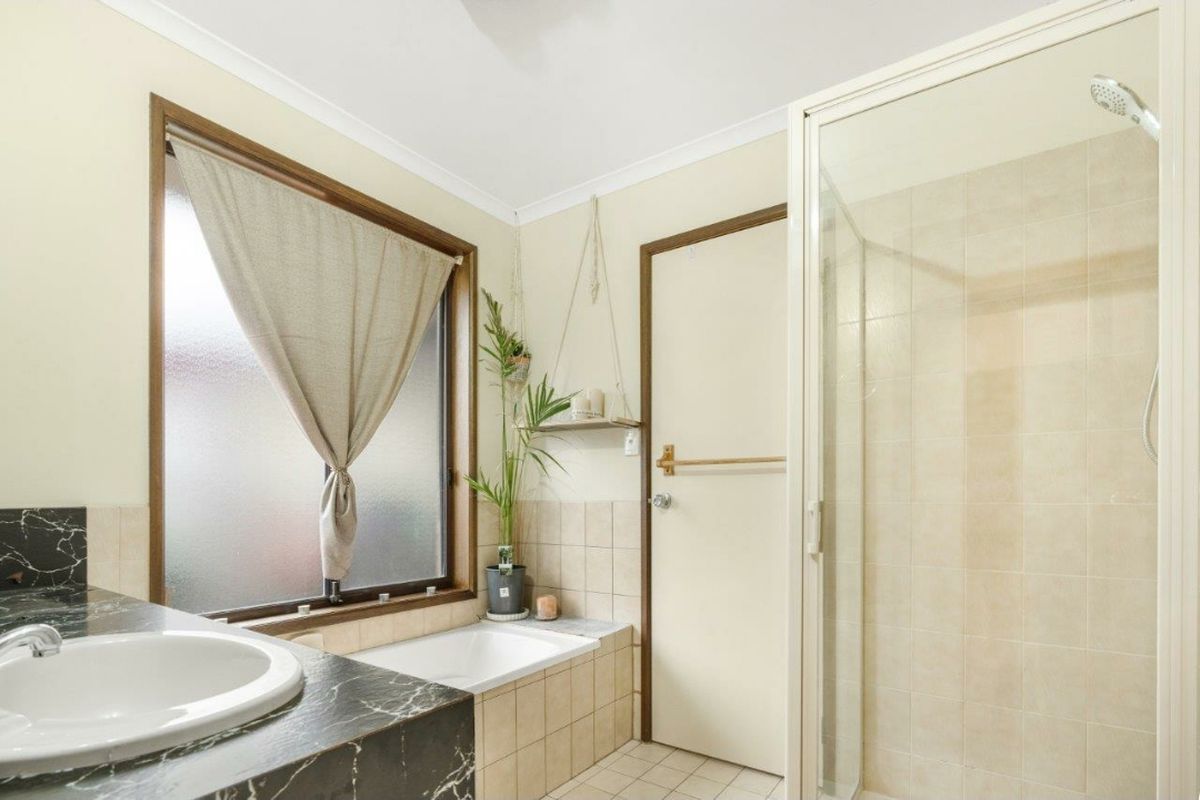 12 Currumbin Avenue, Blakeview