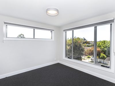 1 / 7 Garnet Street, Essendon West