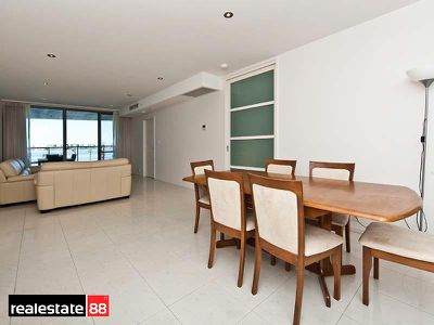 22 / 132 Terrace Road, Perth