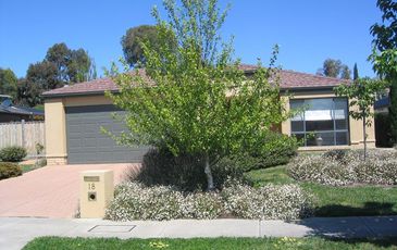 18 Castle Court, Beaconsfield