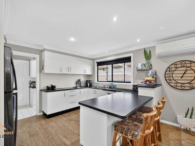 4 Meers Drive, Black Head