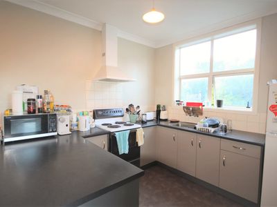 B / 97 Clyde Street, North Dunedin