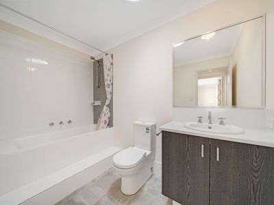 4 / 70 Gairloch Street, Applecross