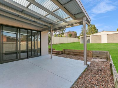61 Hughes Avenue, Kanwal