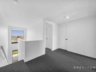 9 Stitch Walk, Fraser Rise