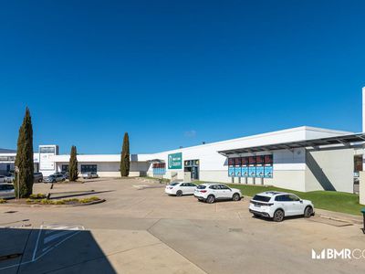 1A / 8 Townsville St, Fyshwick